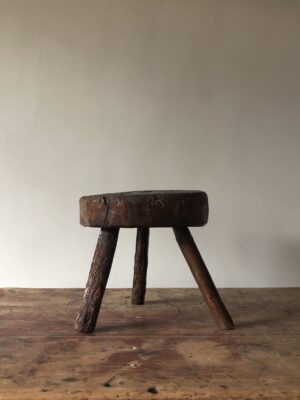 French milking stool