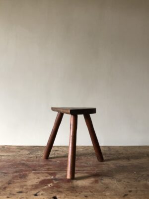 French milking stool