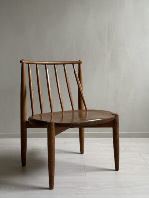 Bendt Winge, an oak 'Fireplace chair' Aase Dreieri, Norway, 1950's.