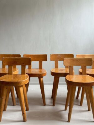 Christian Durupt, Set of Six "Meribel" Dining Chairs in Pine, France, c. 1960s