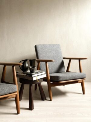 Hans J. Wegner, Ge240 'Cigar' Chairs, Solid Oak, Denmark 1950s