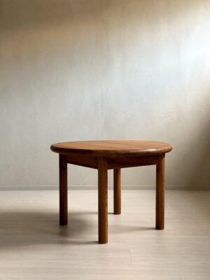 Mid-Century Modern Side Table in Pine, Anonymous, Scandinavia, circa 1960s