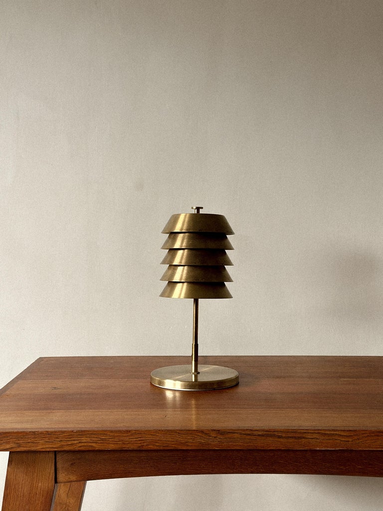 Brass table lamp from Norway with mid-century flair