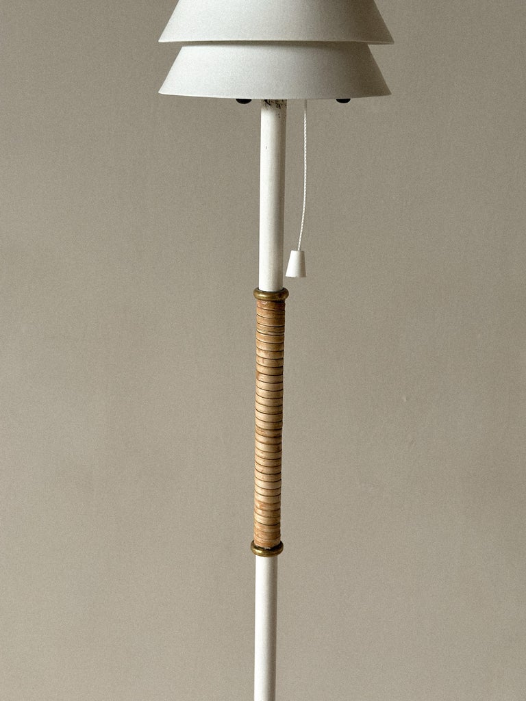 Finnish mid-century floor lamp with rattan detailing