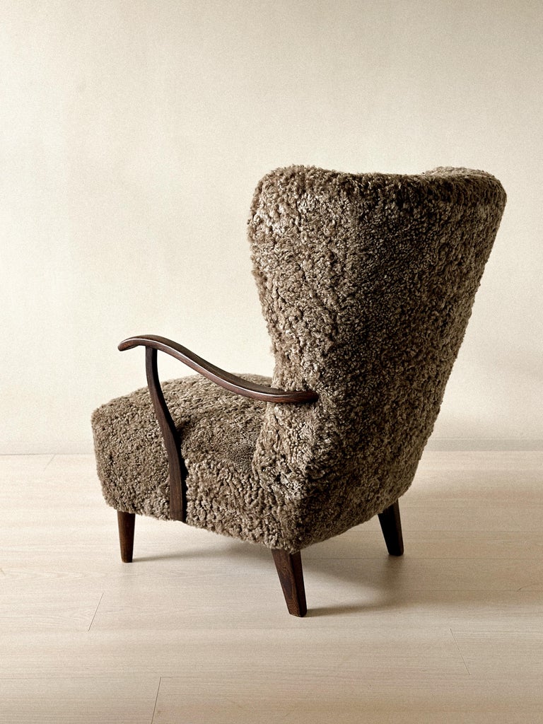 Side profile showing organic silhouette and rich texture