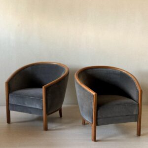 Pair of Norwegian Art Deco egg chairs in grey velour