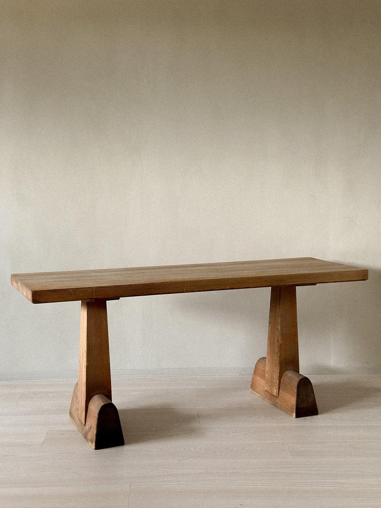 Axel Einar Hjorth library table in neutral setting