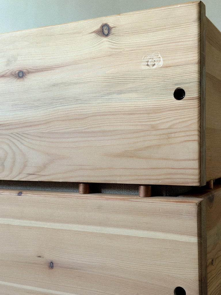 Close-up of corner joint on solid pine daybed