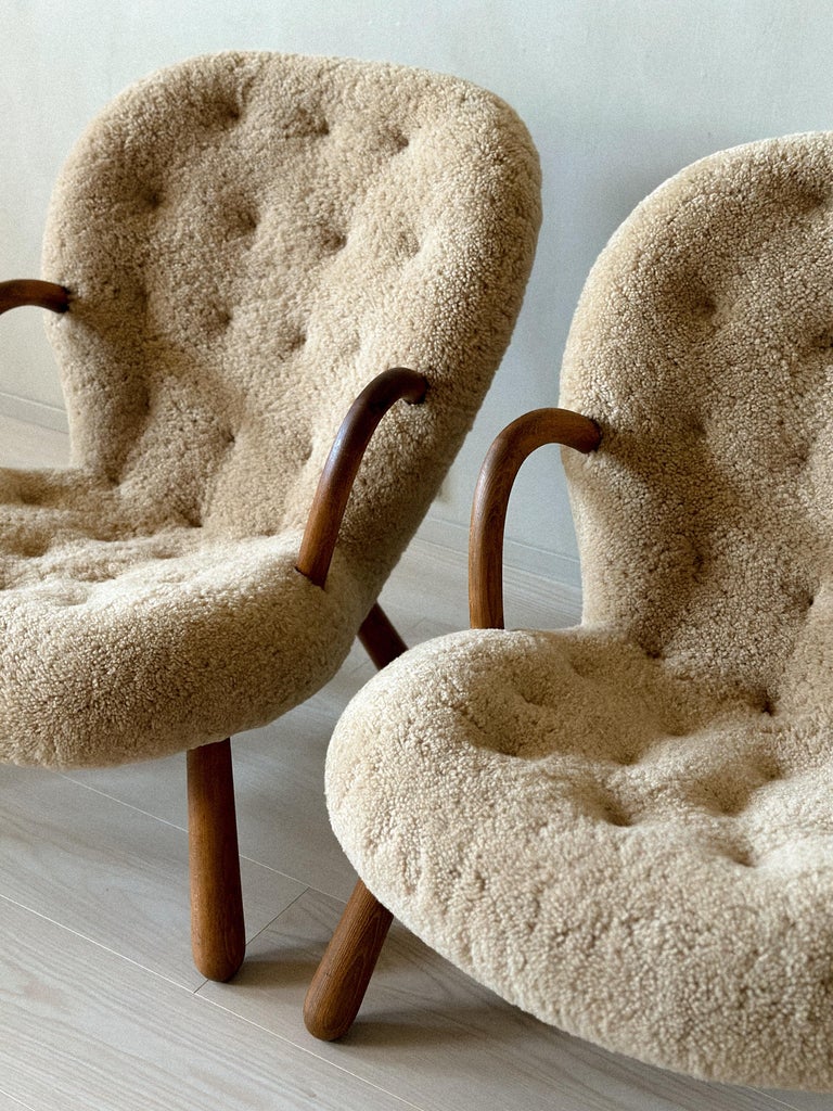 Seat and backrest detail on Clam Chair in shearling