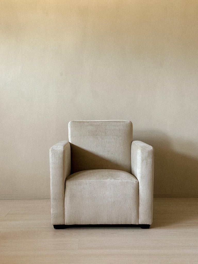 Danish Art Deco club chair with neutral upholstery, 1940s