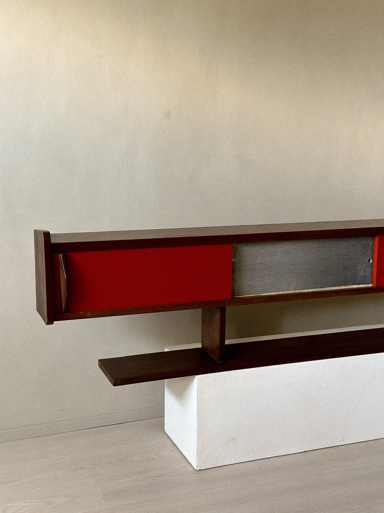 Wall-mounted French shelf with 3 sliding doors and open storage