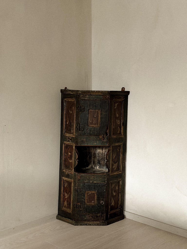 18th-Century Painted Corner Cabinet, Trysil, Norway