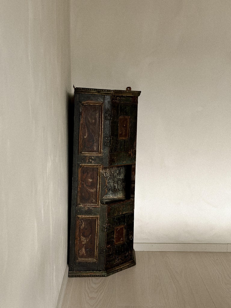 18th-Century Painted Corner Cabinet, Trysil, Norway - Image 3