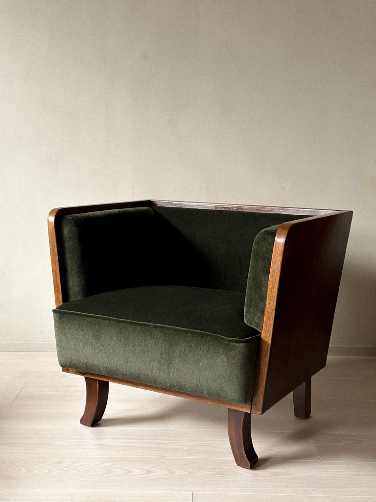 A Pair of Art Deco Armchairs in Oak and Olive Green Velvet, Norway 1930s - Image 10