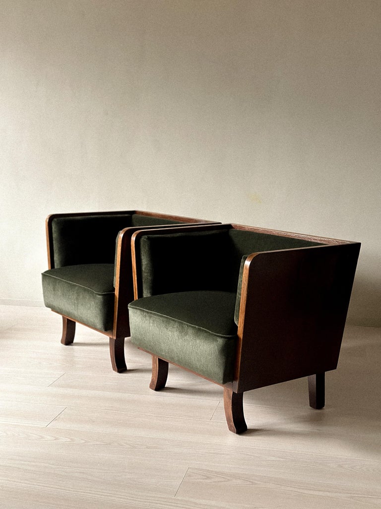 A Pair of Art Deco Armchairs in Oak and Olive Green Velvet, Norway 1930s - Image 2