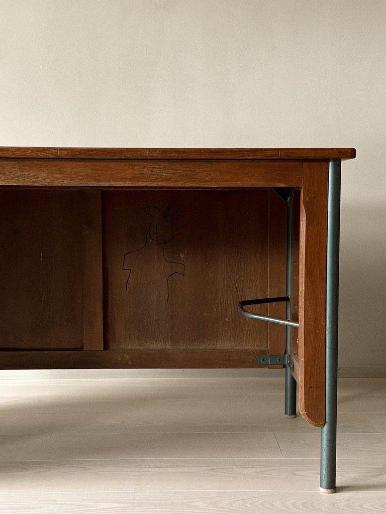 Vintage “Surveillant” desk attributed to Ateliers Jean Prouvé, France, c. 1960s - Image 10