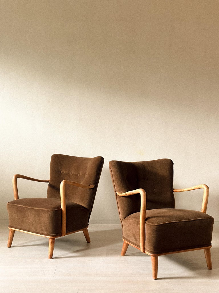 A Pair of Elegant Mid-Century Swedish Armchairs, circa 1950s - Image 12
