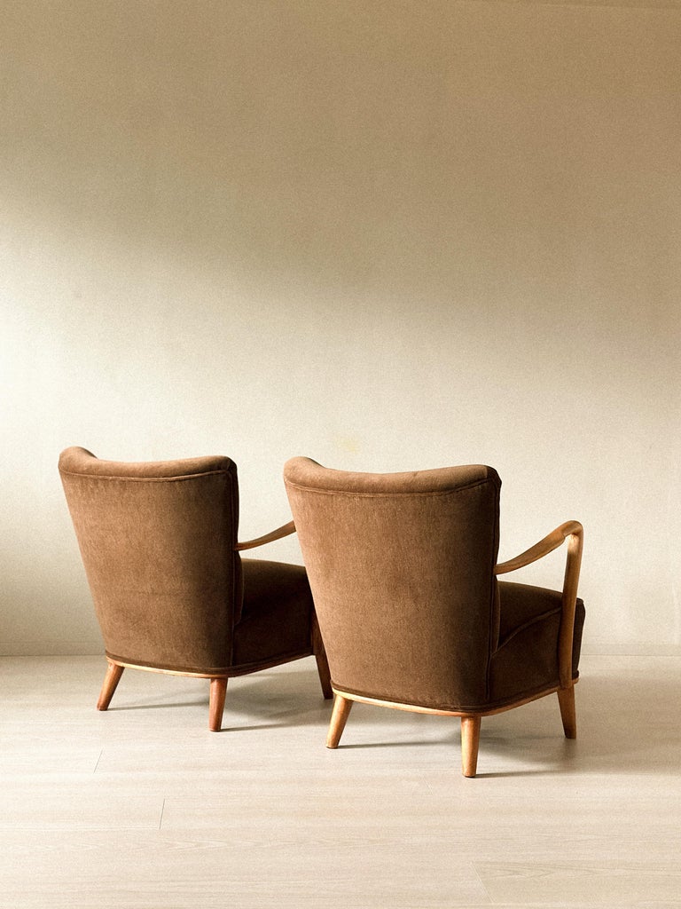 A Pair of Elegant Mid-Century Swedish Armchairs, circa 1950s - Image 3