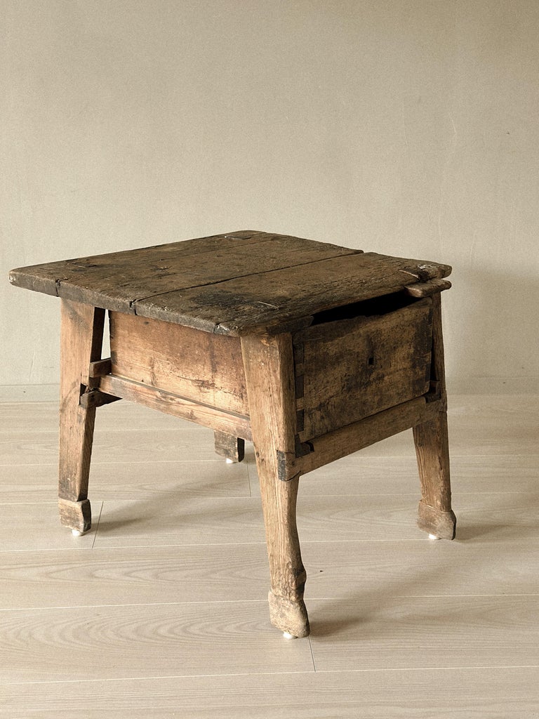 Antique Cobbler's Table, Side Table or Nightstand, Scandinavia, c. 1700s - Image 7