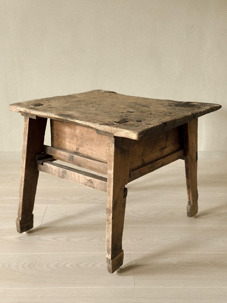 Antique Cobbler's Table, Side Table or Nightstand, Scandinavia, c. 1700s - Image 4