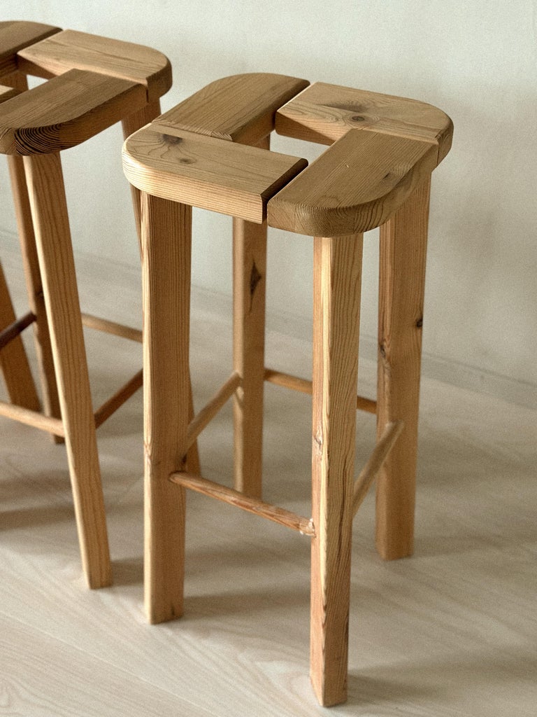 Set of 4 Pine Bar Stools, attr. Olof Ottelin, Finland, 1970s - Image 4