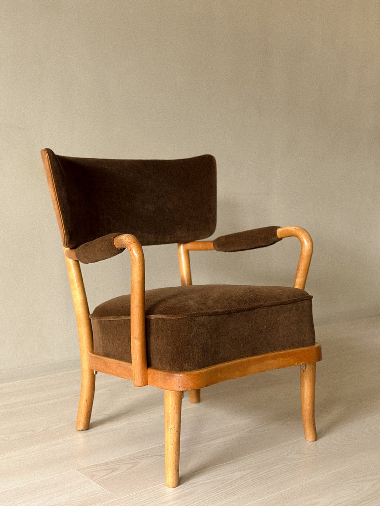 A Mid-Century Armchair by Anonymous Designer, Finland c. 1950s - Image 4