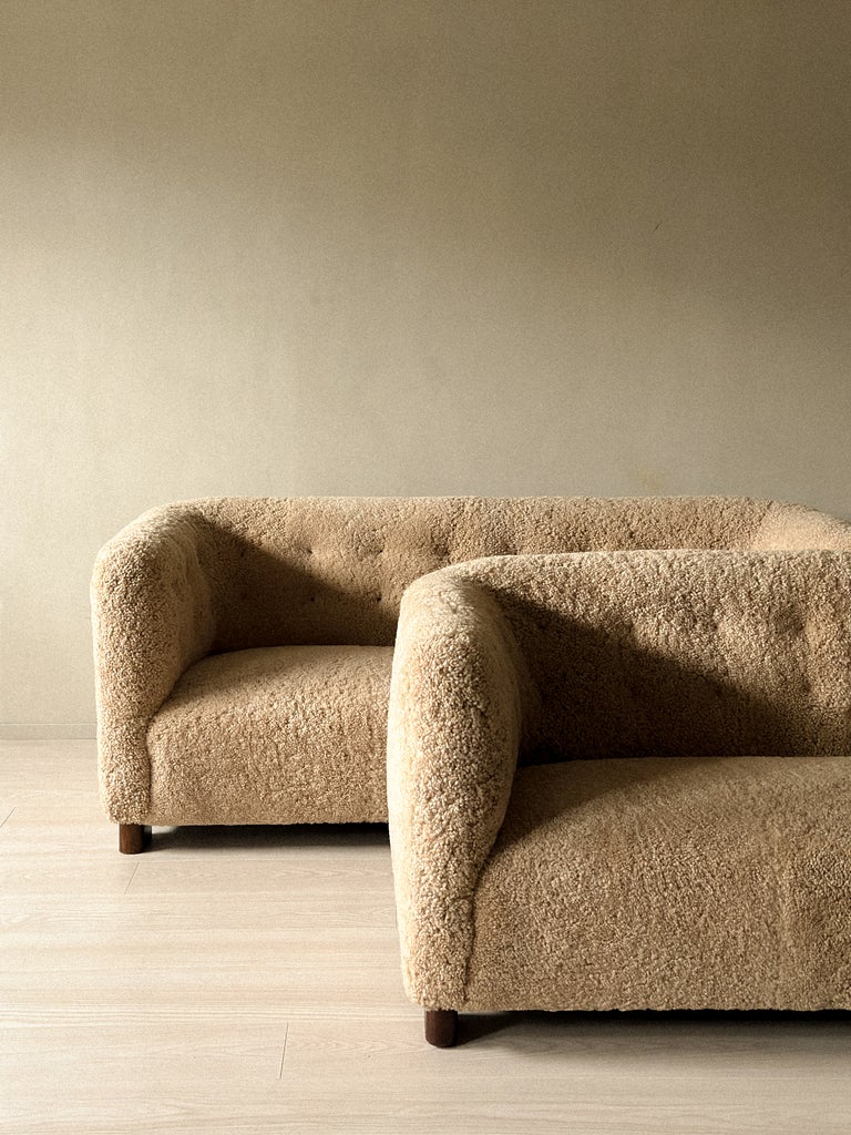 A Rare Pair of Ole Wanscher Sofas, Model 1668, for Fritz Hansen - Image 22