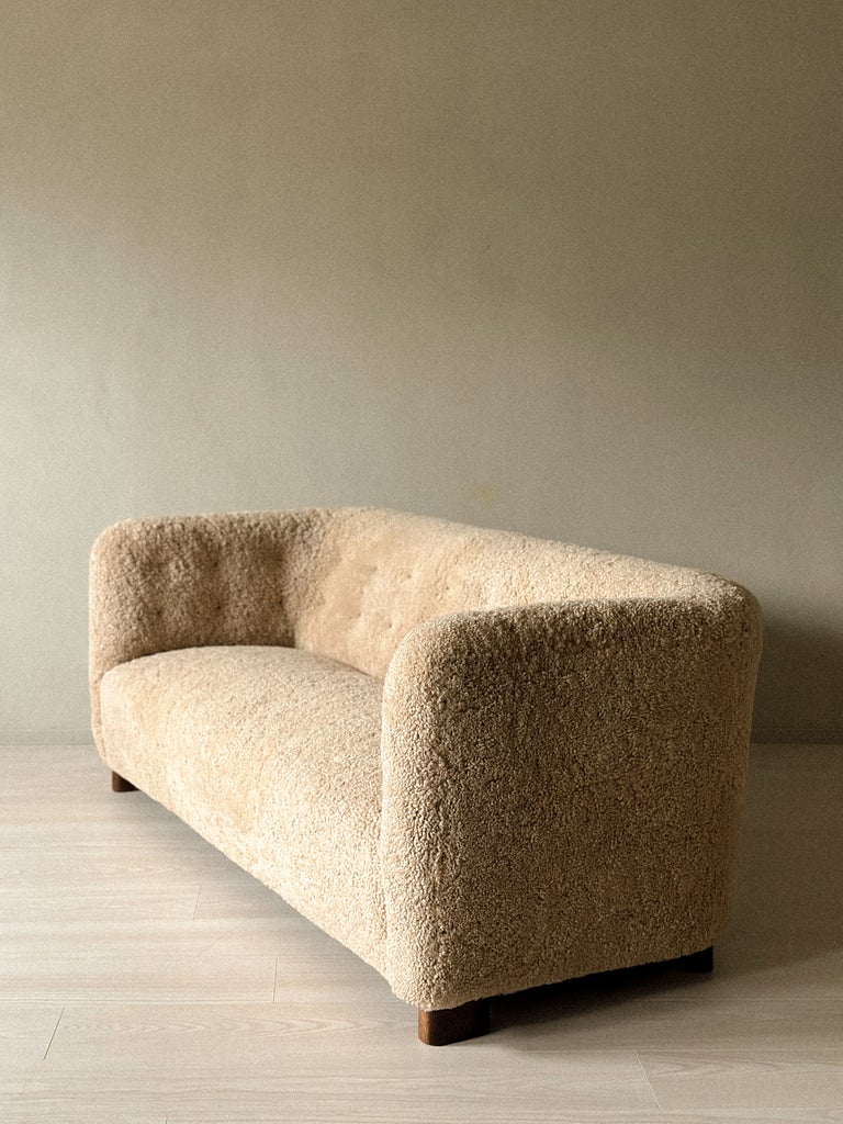 A Rare Pair of Ole Wanscher Sofas, Model 1668, for Fritz Hansen - Image 14