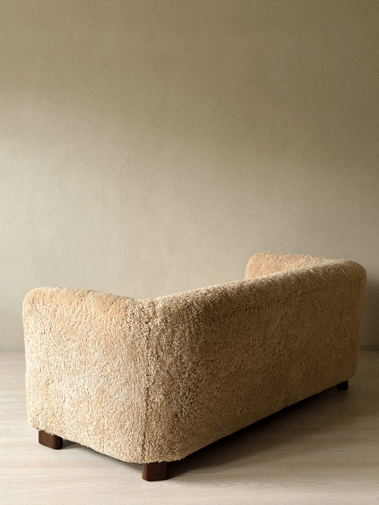 A Rare Pair of Ole Wanscher Sofas, Model 1668, for Fritz Hansen - Image 10