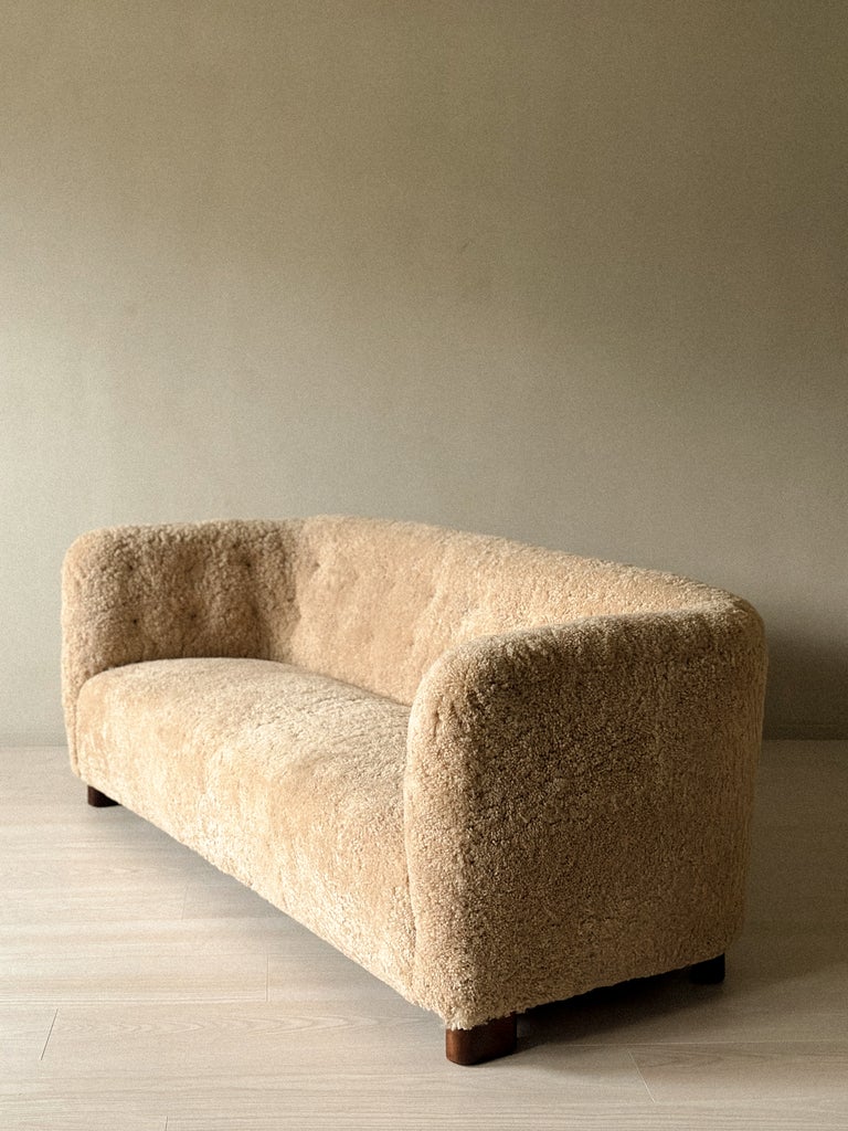 A Rare Pair of Ole Wanscher Sofas, Model 1668, for Fritz Hansen - Image 9