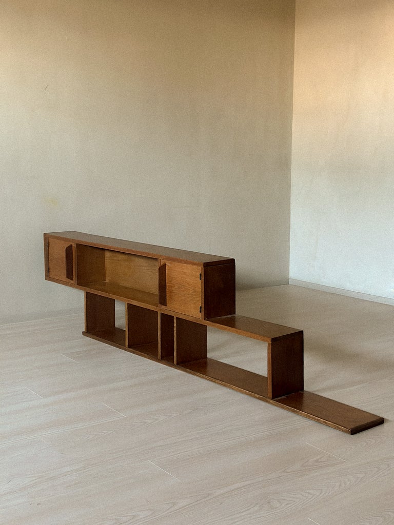 A Mid-Century Oak Wall Shelf in style of Charlotte Perriand, France c. 1950s - Image 2