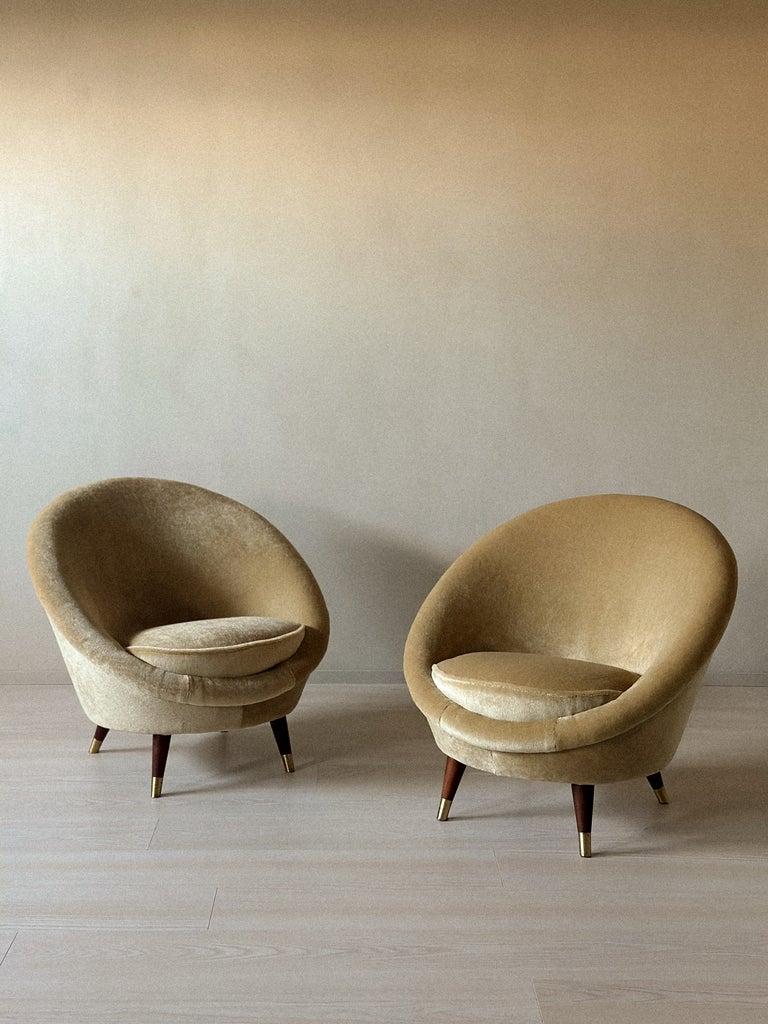 A Rare Pair of Mid-Century Scandinavian Egg Chairs, Model “Florida” by Vatne - Image 15