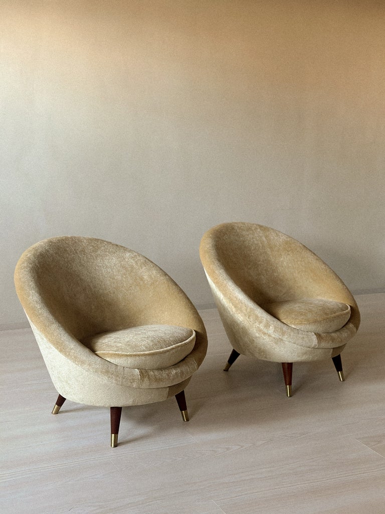 A Rare Pair of Mid-Century Scandinavian Egg Chairs, Model “Florida” by Vatne - Image 9